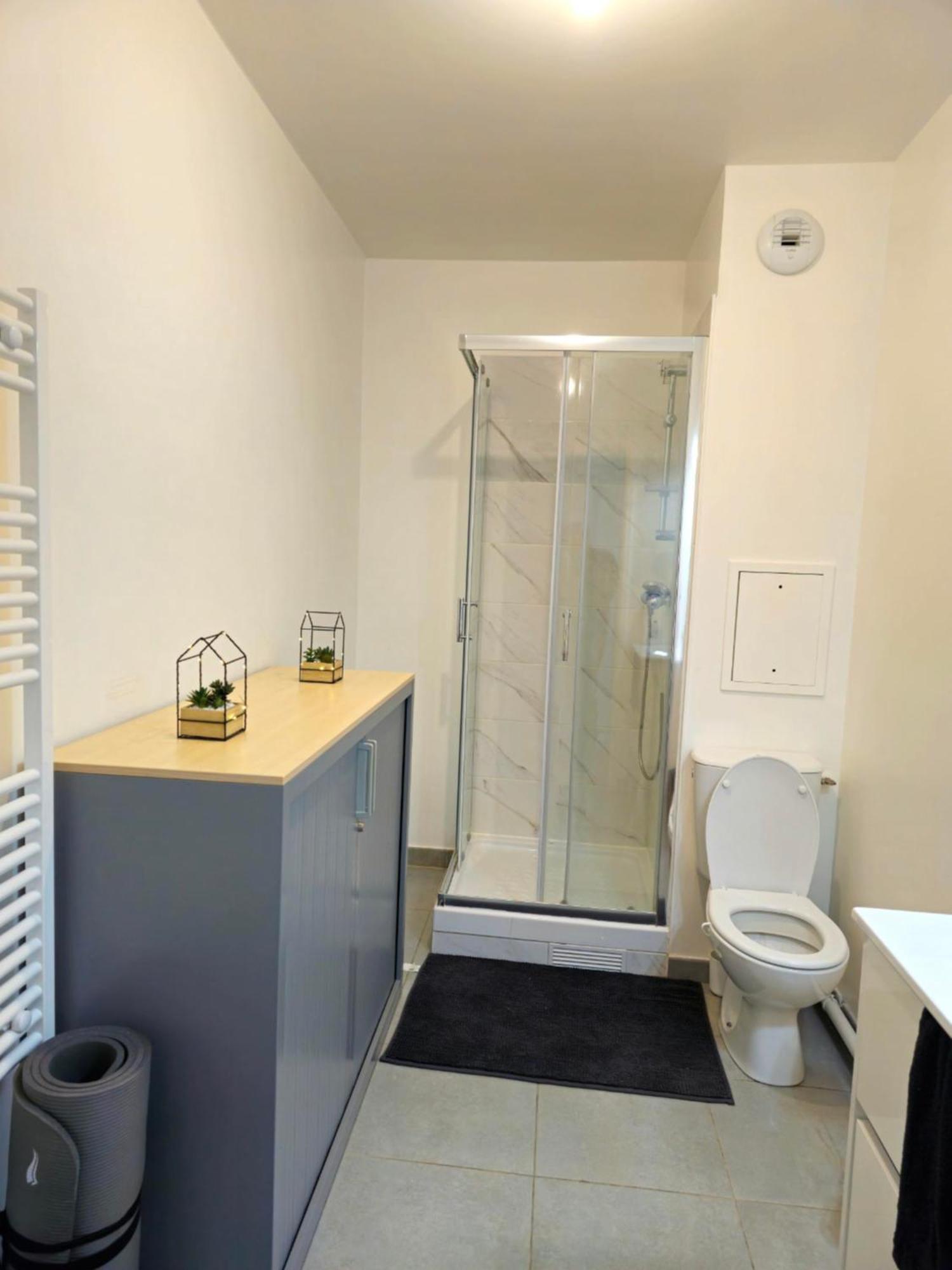 Studio Entre Paris Et Disney Apartment Bussy-Saint-Georges Exterior photo